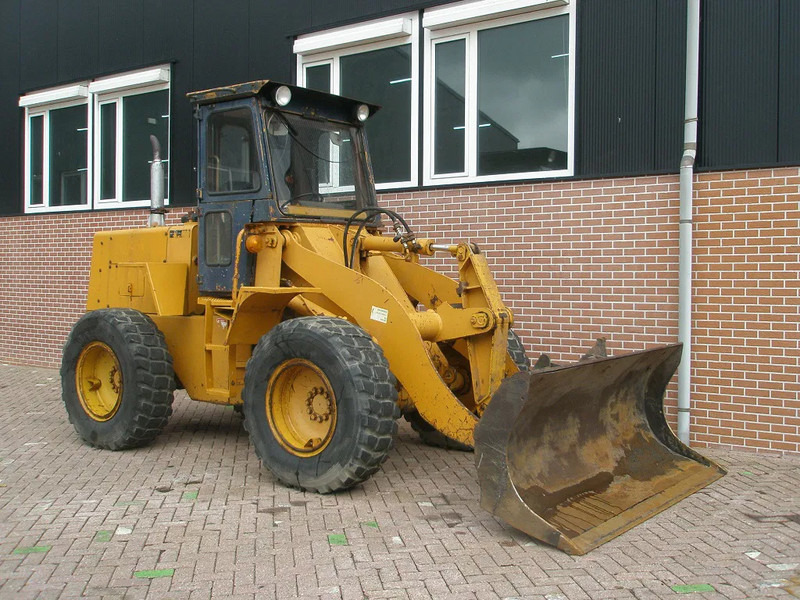 Komatsu W40-2 - Wheel loader: picture 4 Komatsu W40-2 - Wheel loader: picture 4