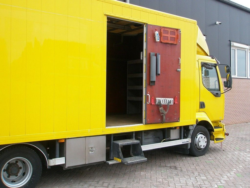 Box truck Renault Midlum: picture 6