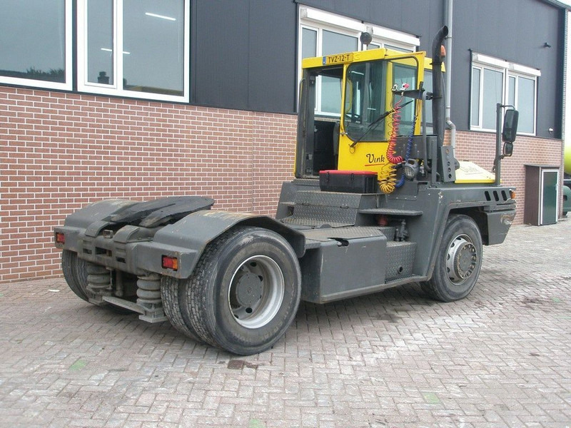 Terberg RT 222 RT220 4x4 - Terminal tractor: picture 4 Terberg RT 222 RT220 4x4 - Terminal tractor: picture 4