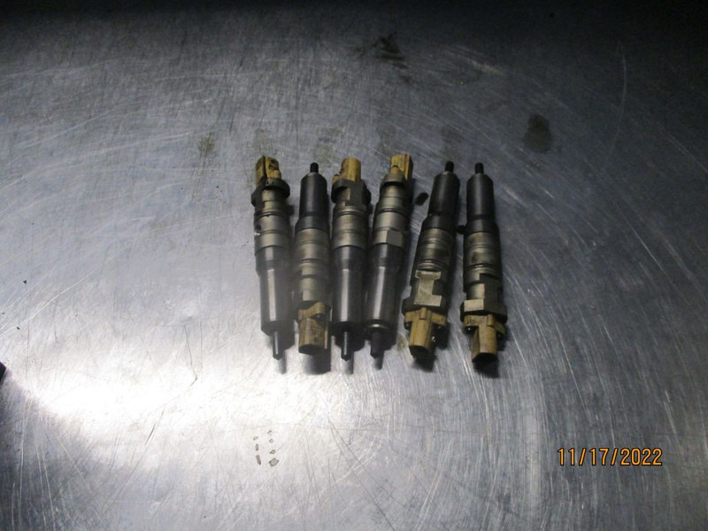DAF 1974030 INJECTORS EURO 6 CF XF - Engine and parts for Truck: picture 2 DAF 1974030 INJECTORS EURO 6 CF XF - Engine and parts for Truck: picture 2