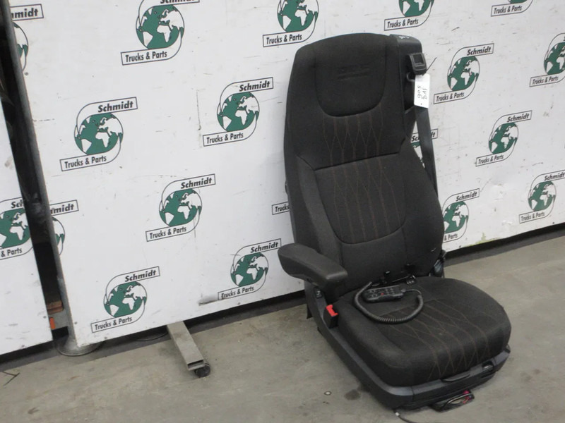 DAF 2104652 LUXEN STOEL DAF XF 450 EURO 6 MODEL 2021 - Seat for Truck: picture 3 DAF 2104652 LUXEN STOEL DAF XF 450 EURO 6 MODEL 2021 - Seat for Truck: picture 3