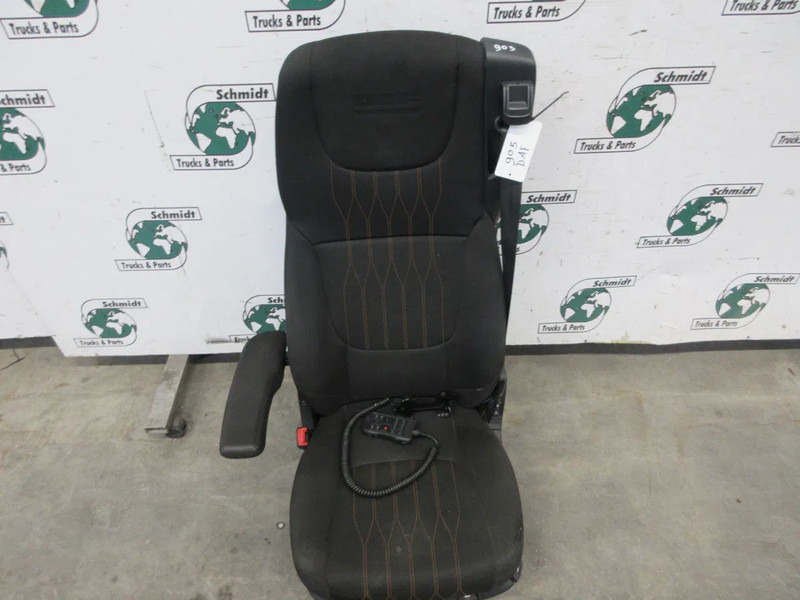 DAF 2104652 LUXEN STOEL DAF XF 450 EURO 6 MODEL 2021 - Seat for Truck: picture 4 DAF 2104652 LUXEN STOEL DAF XF 450 EURO 6 MODEL 2021 - Seat for Truck: picture 4