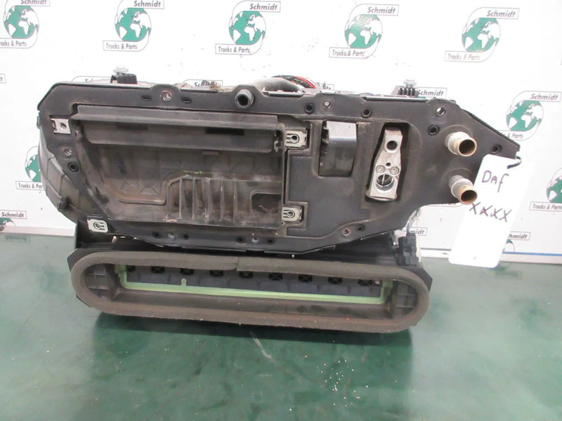 DAF 2187023 DAF XF 480 EURO 6 MODEL 2021 KACHEL SYSTEEM - Cab and interior for Truck: picture 2 DAF 2187023 DAF XF 480 EURO 6 MODEL 2021 KACHEL SYSTEEM - Cab and interior for Truck: picture 2