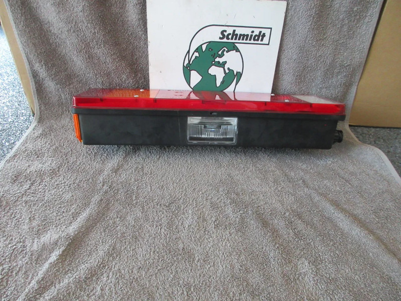 Iveco 504094709//99463243 ACHTERLAMP NIEUWE IVECO STRALIS EURO 5 - Tail light for Truck: picture 3 Iveco 504094709//99463243 ACHTERLAMP NIEUWE IVECO STRALIS EURO 5 - Tail light for Truck: picture 3