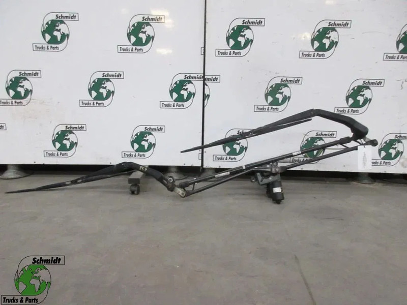 MAN 81.26401-6144 // 81.26411-6124 //8126400-6374 RAAMEN MEGANIEK MAN EURO 6 - Cab and interior for Truck: picture 4 MAN 81.26401-6144 // 81.26411-6124 //8126400-6374 RAAMEN MEGANIEK MAN EURO 6 - Cab and interior for Truck: picture 4