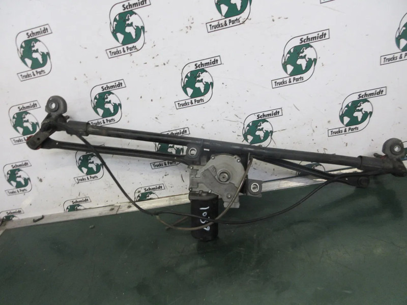 MAN 81.26401-6144 // 81.26411-6124 //8126400-6374 RAAMEN MEGANIEK MAN EURO 6 - Cab and interior for Truck: picture 3 MAN 81.26401-6144 // 81.26411-6124 //8126400-6374 RAAMEN MEGANIEK MAN EURO 6 - Cab and interior for Truck: picture 3