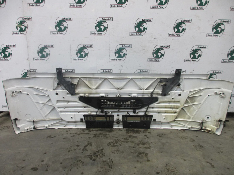 MAN 81.61110-6104 // 81.61110-6090 GRILL SMAL TGM 18.250 EURO 6 - Grill for Truck: picture 2 MAN 81.61110-6104 // 81.61110-6090 GRILL SMAL TGM 18.250 EURO 6 - Grill for Truck: picture 2