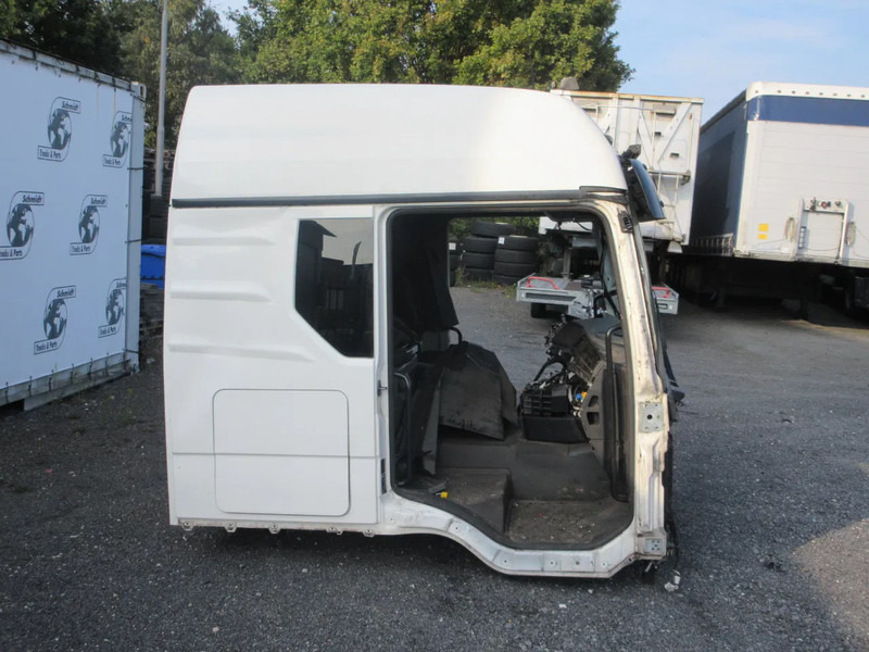 MAN MAN 18.430 TGS NIEUWETYPE MODEL 2023 IS VOOR PART DONER - Cab and interior for Truck: picture 2 MAN MAN 18.430 TGS NIEUWETYPE MODEL 2023 IS VOOR PART DONER - Cab and interior for Truck: picture 2