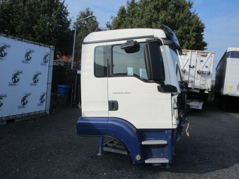 MAN MAN 26.320 TGS CABINE DAG UITVOERING MODEL 2016 EURO 6 - Cab and interior for Truck: picture 2 MAN MAN 26.320 TGS CABINE DAG UITVOERING MODEL 2016 EURO 6 - Cab and interior for Truck: picture 2