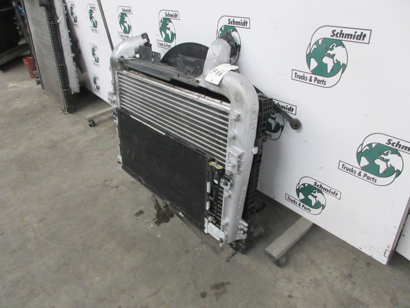 Scania 1769999/1847233/ RADIATEUR INTERCOOLER SCANIA P270 EURO 5 - Radiator for Truck: picture 3 Scania 1769999/1847233/ RADIATEUR INTERCOOLER SCANIA P270 EURO 5 - Radiator for Truck: picture 3