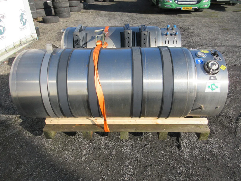 Scania 2859387 // 2782051 // 2859386 // 2782050 LNG TANKS SCANIA R 410 NGS 2021 - Fuel tank for Truck: picture 2 Scania 2859387 // 2782051 // 2859386 // 2782050 LNG TANKS SCANIA R 410 NGS 2021 - Fuel tank for Truck: picture 2