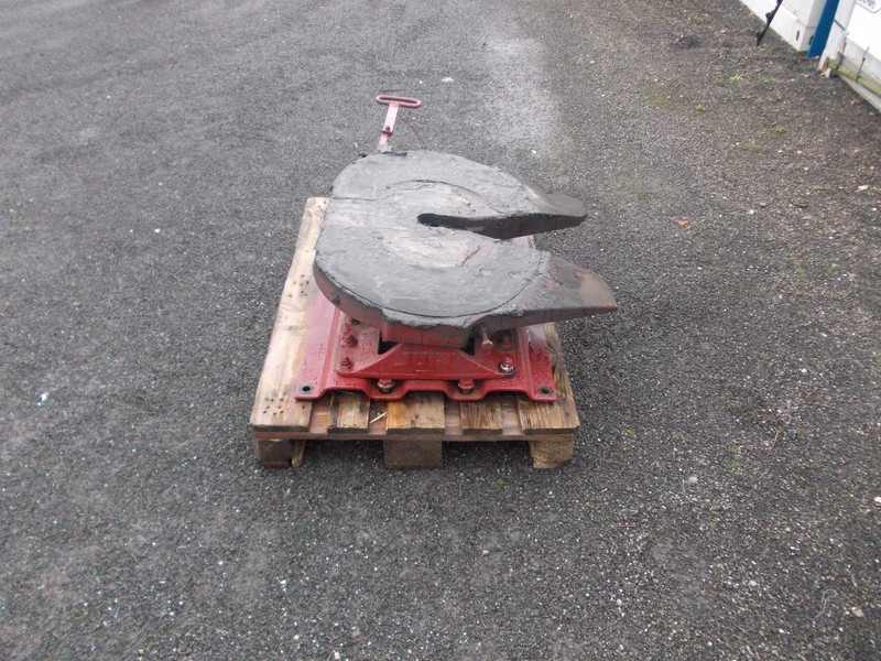 Jost G50-X D152 JSK37C03809EE G50-X D152 JSK37C03809EE MERCEDES BENZ 1851 EURO 6 - Fifth wheel coupling for Truck: picture 2 Jost G50-X D152 JSK37C03809EE G50-X D152 JSK37C03809EE MERCEDES BENZ 1851 EURO 6 - Fifth wheel coupling for Truck: picture 2