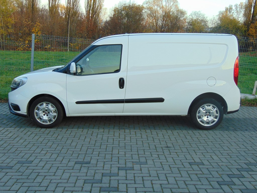 FIAT Doblo 1,6 MultiJet 105KM MAXI MAX - Small van: picture 5 FIAT Doblo 1,6 MultiJet 105KM MAXI MAX - Small van: picture 5