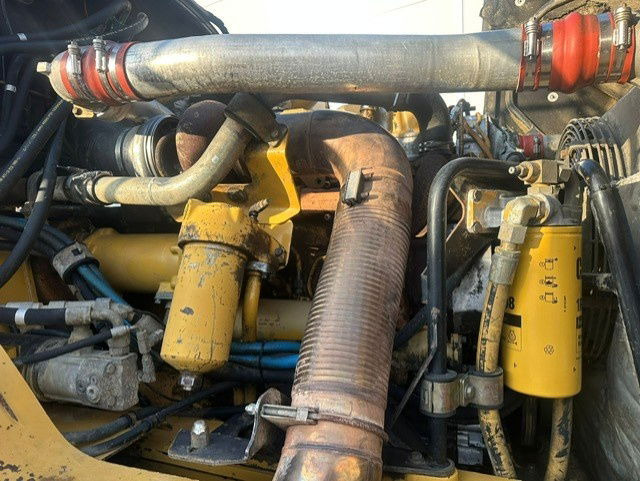 Articulated dumper Caterpillar 740 Dumper: picture 17 Articulated dumper Caterpillar 740 Dumper: picture 17