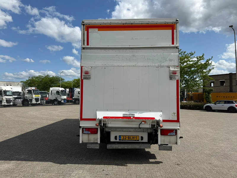 MAN TGL12.190 / NL TRUCK / ONLY:532353 KM / TUV:30-08-2025 / PLATFORM 1500KG / AIRCO / AUTOMATIC / EURO-6 / 2018 - Box truck: picture 4 MAN TGL12.190 / NL TRUCK / ONLY:532353 KM / TUV:30-08-2025 / PLATFORM 1500KG / AIRCO / AUTOMATIC / EURO-6 / 2018 - Box truck: picture 4