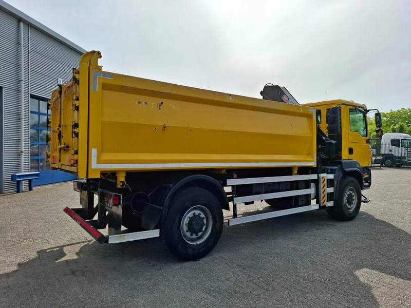 Tipper, Crane truck MAN TGM 18.250 / 4X4 / NL TRUCK / TUV:30-04-2026 / 118783 KM / HMF 1110 K2 / ROTATOR / GOOD TYRES / FULL-STEEL / DRUM BRAKES / MANUA: picture 9