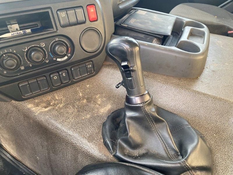 Tractor unit DAF CF460 / HYDRAULICS / BIG AXLE / DEB / MANUAL / EURO-6 / 2014: picture 18