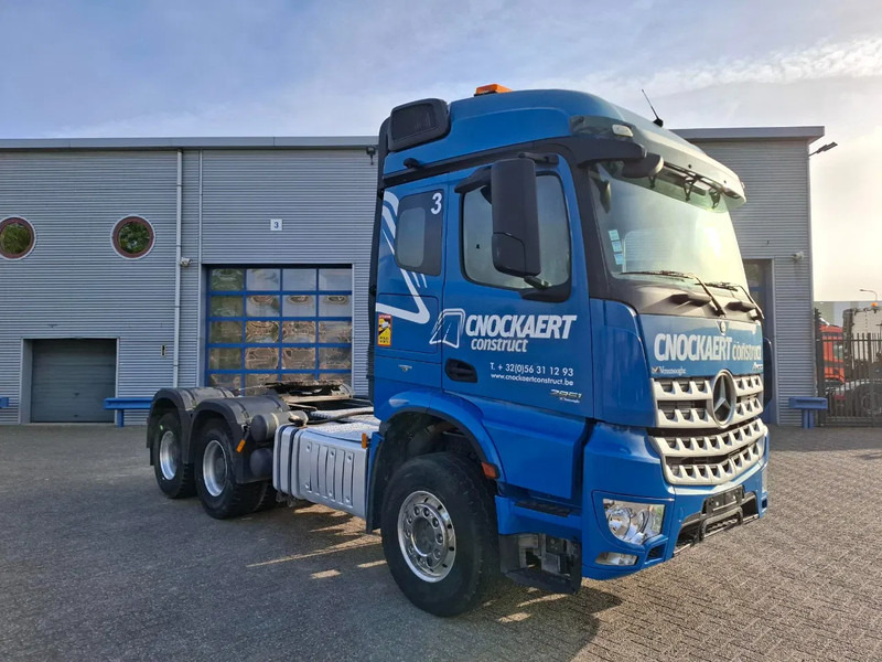 Mercedes-Benz Arocs 2851 / 6X4 / HYDRAULICS / BIG AXLE / ALCOA / AIRCO / AUTOMATIC / EURO-6 / 2015 - Tractor unit: picture 2 Mercedes-Benz Arocs 2851 / 6X4 / HYDRAULICS / BIG AXLE / ALCOA / AIRCO / AUTOMATIC / EURO-6 / 2015 - Tractor unit: picture 2