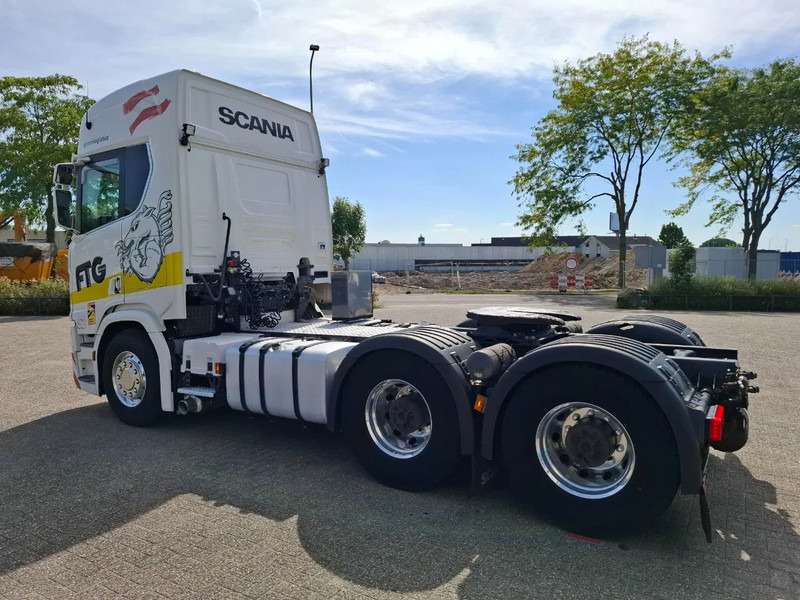 Scania NGS R650 V8 / 6X4 / RETARDER / 2X BIG AXLE / PARKCOOL / DOUBLE TANK / INLINER / FULL-AIR / ALCOA / LEATHER / NAVI / GEN2 V2 / EU - Tractor unit: picture 3 Scania NGS R650 V8 / 6X4 / RETARDER / 2X BIG AXLE / PARKCOOL / DOUBLE TANK / INLINER / FULL-AIR / ALCOA / LEATHER / NAVI / GEN2 V2 / EU - Tractor unit: picture 3