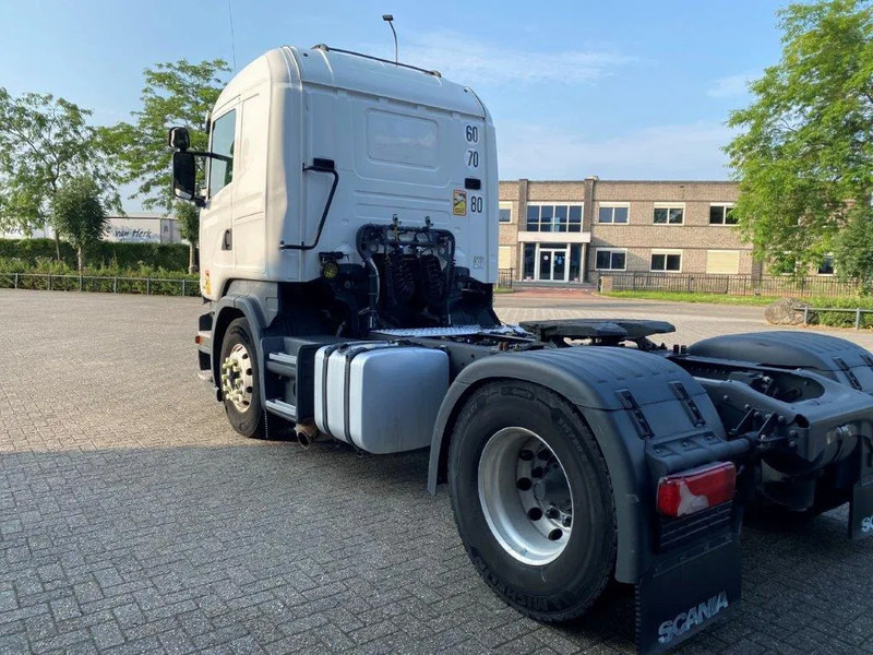 Scania R450 / RETARDER / ADR / ONLY-668494 / AUTOMATIC / EURO-6 / 2014 - Tractor unit: picture 5 Scania R450 / RETARDER / ADR / ONLY-668494 / AUTOMATIC / EURO-6 / 2014 - Tractor unit: picture 5