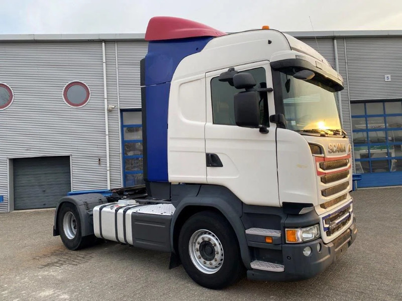 Scania R520 / RETARDER / DOUBLE TANK / AUTOMATIC / PARK-COOL / EURO-6 / 2015 - Tractor unit: picture 2 Scania R520 / RETARDER / DOUBLE TANK / AUTOMATIC / PARK-COOL / EURO-6 / 2015 - Tractor unit: picture 2