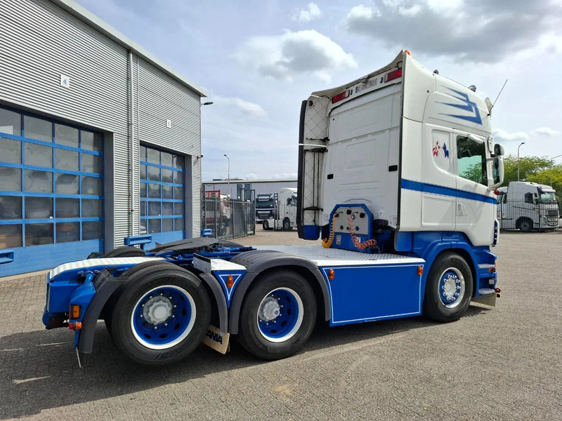 Scania R560 V8 / BOOGIE / HYDRAULICS / FULL-AIR / AUTOMATIC / EURO-5 / 2012 - Tractor unit: picture 5 Scania R560 V8 / BOOGIE / HYDRAULICS / FULL-AIR / AUTOMATIC / EURO-5 / 2012 - Tractor unit: picture 5