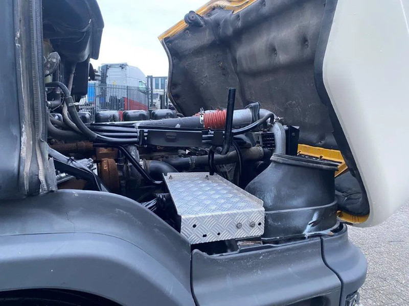Tractor unit Scania T114-340 / ONLY:207529 KM / GOOD CONDITION / OLD TACHO / MANUAL / EURO-2 / 1998: picture 8