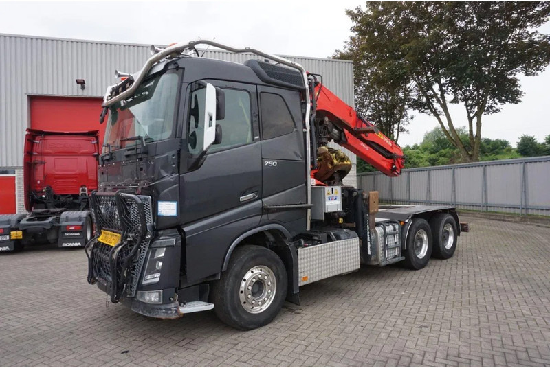 Volvo FH16-750 / ENGINE RUNNING / 6x4 / RETARDER / BIG AXLE / VEB+ / PALFINGER FD250 / EURO-6 / 2016 - Log truck, Crane truck: picture 2 Volvo FH16-750 / ENGINE RUNNING / 6x4 / RETARDER / BIG AXLE / VEB+ / PALFINGER FD250 / EURO-6 / 2016 - Log truck, Crane truck: picture 2