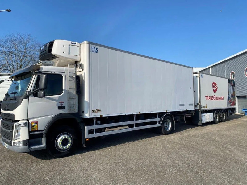 Volvo FM4-420 / COMPLETE COOL+FREEZE COMBI / CHEREAU / THROUGH-LOADING SYSTEM / 2XPLATFORM DHOLLANDIA / FREEZING LOCK / AUTOMATIC / EU - Refrigerator truck: picture 1 Volvo FM4-420 / COMPLETE COOL+FREEZE COMBI / CHEREAU / THROUGH-LOADING SYSTEM / 2XPLATFORM DHOLLANDIA / FREEZING LOCK / AUTOMATIC / EU - Refrigerator truck: picture 1