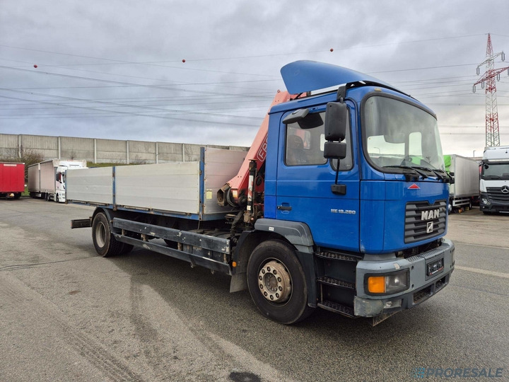 MAN ME 18.280 EURO 3 valník + hydraulická ruka FASSI F110A.23 - Dropside/ Flatbed truck, Crane truck: picture 1 MAN ME 18.280 EURO 3 valník + hydraulická ruka FASSI F110A.23 - Dropside/ Flatbed truck, Crane truck: picture 1