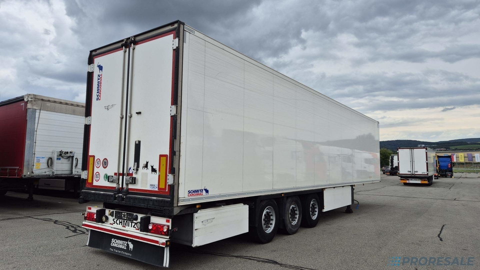 SCHMITZ CARGOBULL SKO 24/L - 13.4 FP60 COOL - mrazírenský návěs + diesel-ekektrický agregát CARRIER VECTOR 1550 - Refrigerator semi-trailer: picture 4 SCHMITZ CARGOBULL SKO 24/L - 13.4 FP60 COOL - mrazírenský návěs + diesel-ekektrický agregát CARRIER VECTOR 1550 - Refrigerator semi-trailer: picture 4