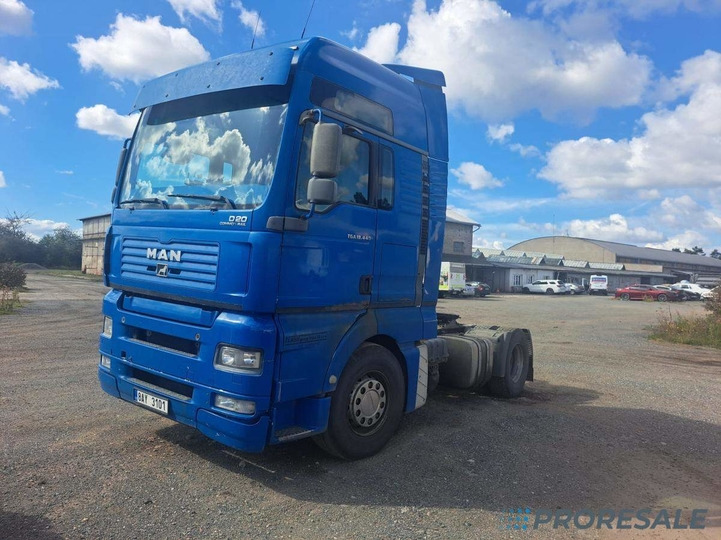 MAN TGA 18.440 4x2 BLS EURO 5 - Tractor unit: picture 2 MAN TGA 18.440 4x2 BLS EURO 5 - Tractor unit: picture 2