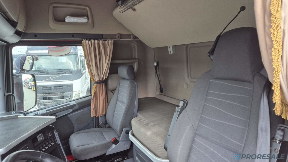 SCANIA R450 N320 HIGH LINE EURO 6 + HYDRAULIKA - Tractor unit: picture 5 SCANIA R450 N320 HIGH LINE EURO 6 + HYDRAULIKA - Tractor unit: picture 5