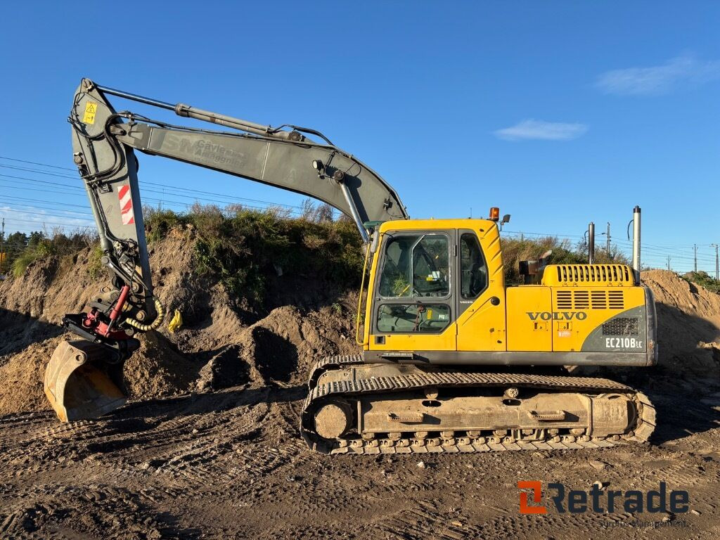 Grävmaskin Volvo 210BLC med redskap - Construction machinery: picture 1 Grävmaskin Volvo 210BLC med redskap - Construction machinery: picture 1