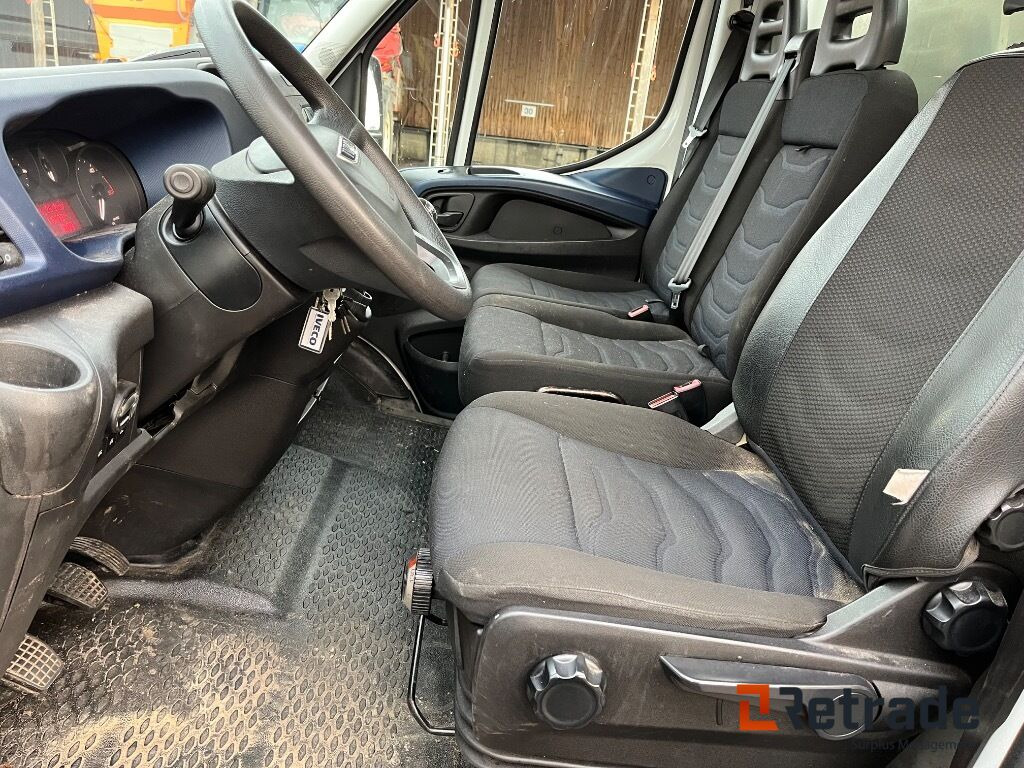 IVECO 35-180 3,0D med Alu-knæklad og læsserampe. - Car: picture 5 IVECO 35-180 3,0D med Alu-knæklad og læsserampe. - Car: picture 5