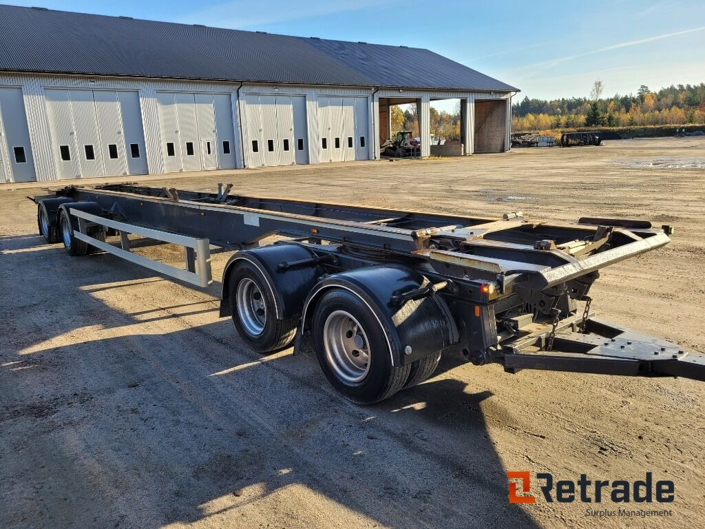 Lastväxlarsläp KILAFORS 4 axligt , med fjärrkontroll -2016 - Chassis trailer: picture 2 Lastväxlarsläp KILAFORS 4 axligt , med fjärrkontroll -2016 - Chassis trailer: picture 2