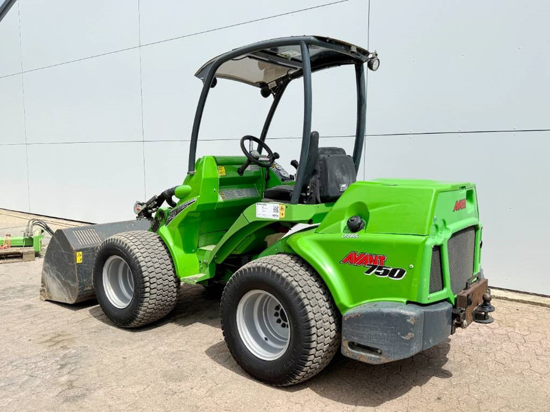 Avant M750 Opti Drive - Bucket + Jib + Forks - Telescopic wheel loader: picture 4 Avant M750 Opti Drive - Bucket + Jib + Forks - Telescopic wheel loader: picture 4