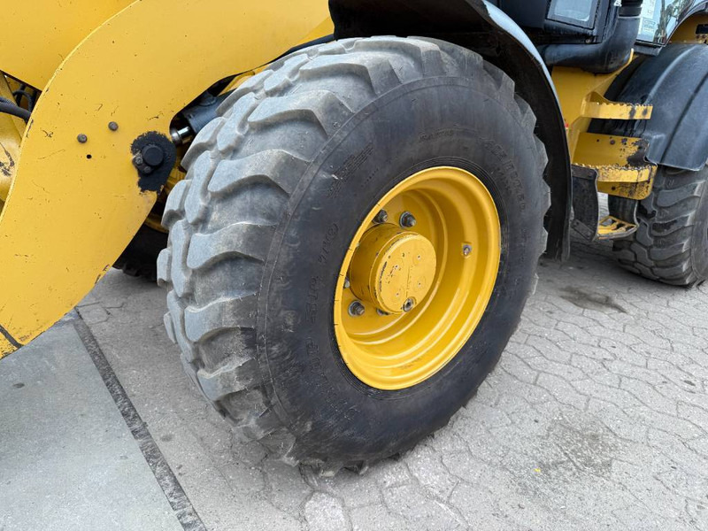 Wheel loader Cat 908M - German Machine / Quick Coupler: picture 17