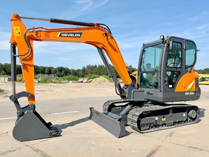 Doosan DX60E-10N NEW! - Mini excavator: picture 2 Doosan DX60E-10N NEW! - Mini excavator: picture 2