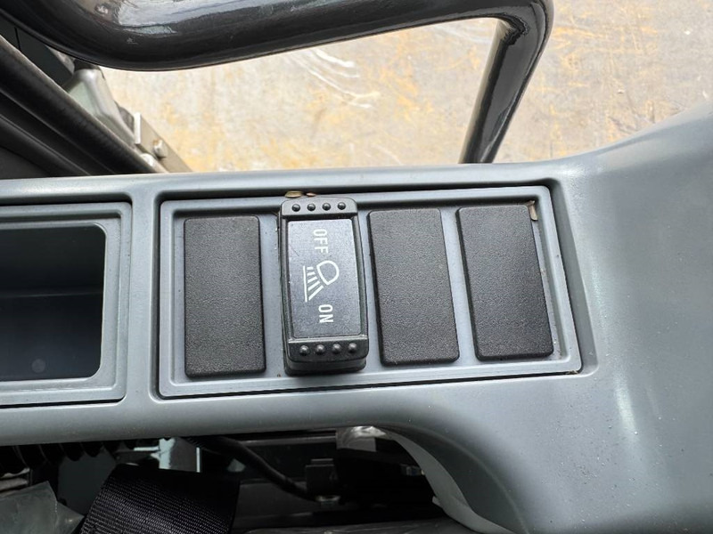 Crawler excavator Hitachi ZX370-LCH - Hammer Lines / Isuzu Engine: picture 11 Crawler excavator Hitachi ZX370-LCH - Hammer Lines / Isuzu Engine: picture 11