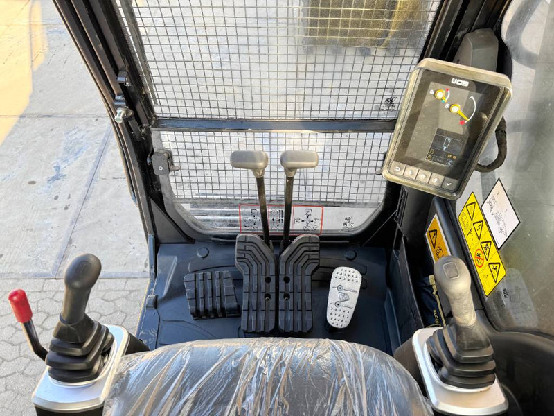Crawler excavator JCB JS345 LC HD - New / 2025 Model / Hammer Lines: picture 9