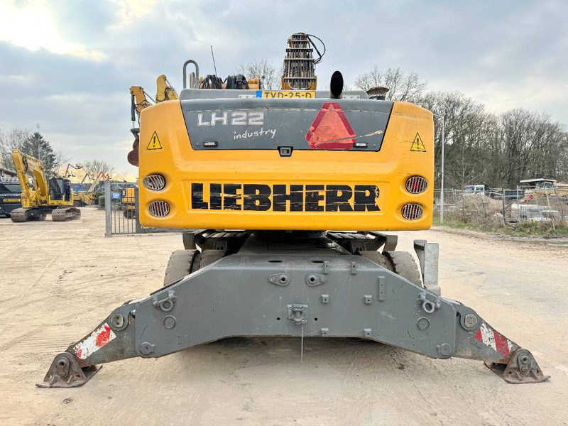 Liebherr LH22 M Litronic Excellent Working Condition / CE - Waste/ Industry handler: picture 3 Liebherr LH22 M Litronic Excellent Working Condition / CE - Waste/ Industry handler: picture 3