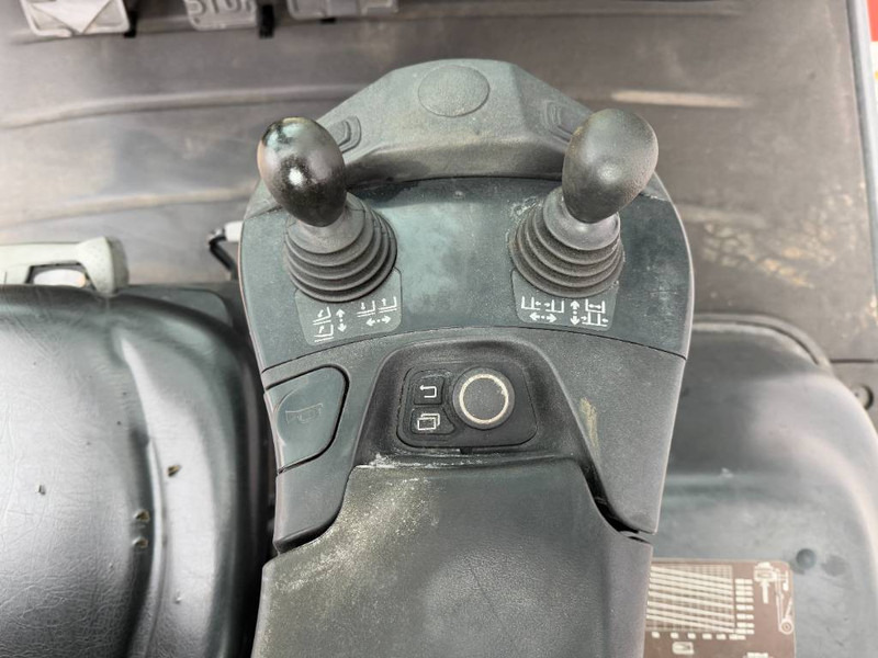 LPG forklift Linde H60T-03 - Side Shift / Duplex / German Machine: picture 8