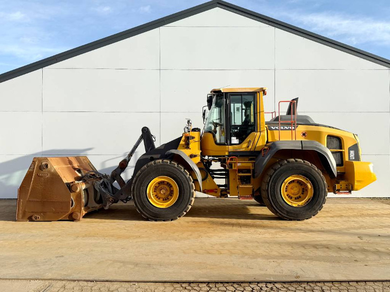 Volvo L110H - 3rd Function / Quick Coupler - Wheel loader: picture 1 Volvo L110H - 3rd Function / Quick Coupler - Wheel loader: picture 1