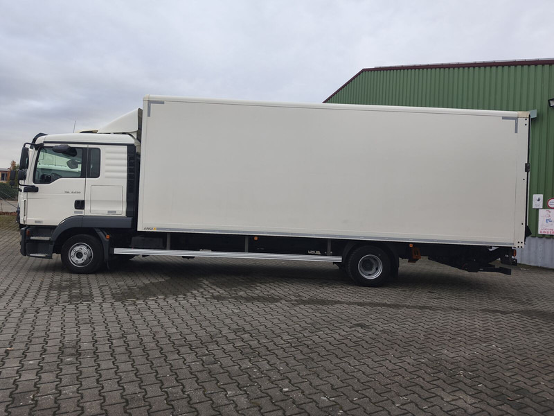 MAN TGL 12.250 Koffer Euro 6 4x2 LBW AHK (33) - Box truck: picture 5 MAN TGL 12.250 Koffer Euro 6 4x2 LBW AHK (33) - Box truck: picture 5