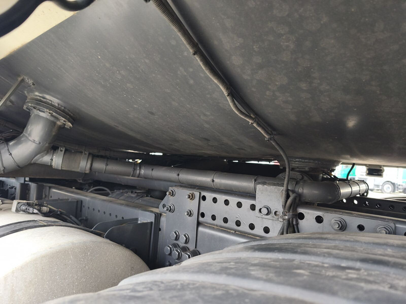 Tank truck Scania R450: picture 11 Tank truck Scania R450: picture 11