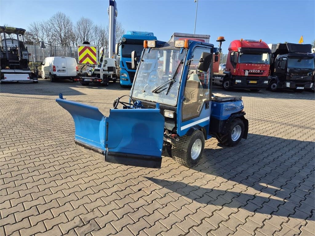 Holder C245 4WD / Tool carrier / Snow plow / PTO FRONT AN - Snow removal vehicle: picture 2 Holder C245 4WD / Tool carrier / Snow plow / PTO FRONT AN - Snow removal vehicle: picture 2