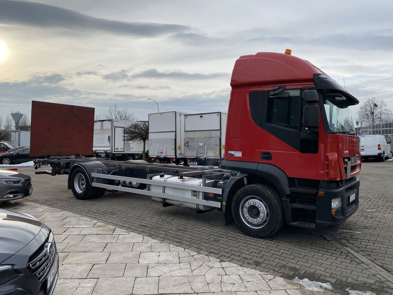 IVECO Stralis 360 AT 190 / Euro 5 / NEW Service / Long Frame - Cab chassis truck: picture 5 IVECO Stralis 360 AT 190 / Euro 5 / NEW Service / Long Frame - Cab chassis truck: picture 5