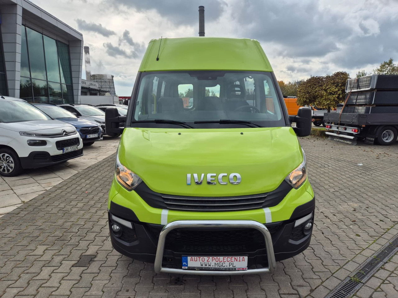 Iveco Daily 35S12 Hi-Matic / 10 Seats / Super Condition - Minibus, Passenger van: picture 3 Iveco Daily 35S12 Hi-Matic / 10 Seats / Super Condition - Minibus, Passenger van: picture 3