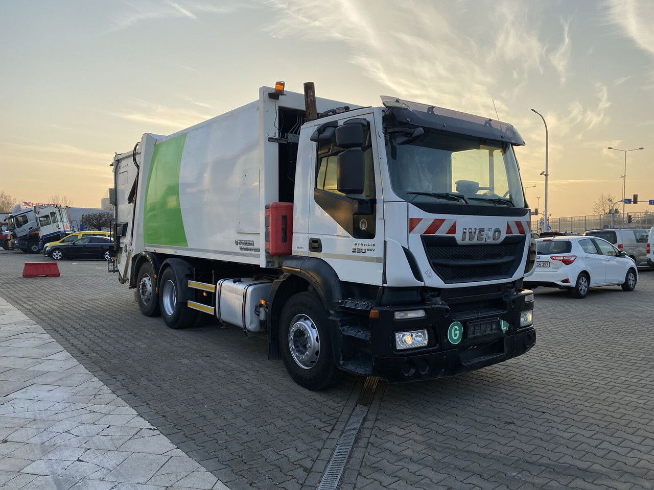 Iveco Stralis 330 EEV / Faun Vario Press 11 27M3 / Service NEW / TOP Iveco Stralis 330 EEV / Faun Vario Press 11 27M3 / Service NEW / TOP - Garbage truck: picture 1 Iveco Stralis 330 EEV / Faun Vario Press 11 27M3 / Service NEW / TOP Iveco Stralis 330 EEV / Faun Vario Press 11 27M3 / Service NEW / TOP - Garbage truck: picture 1